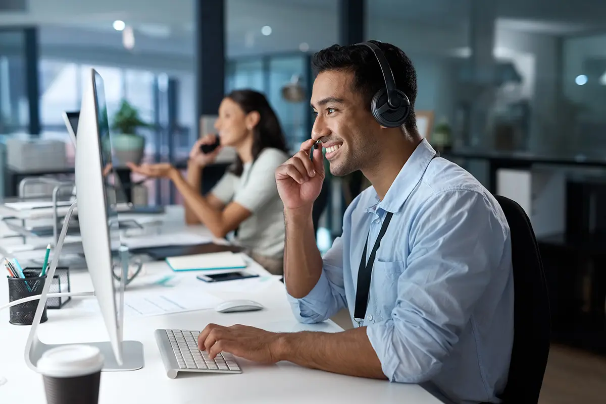 Inbound call centre agents at work